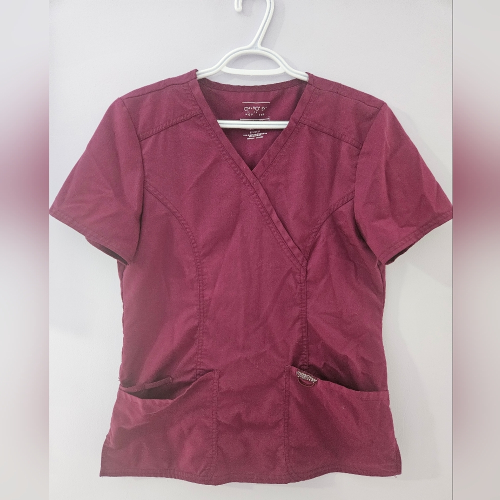 Cherokee Burgundy Scrub Top. Size small